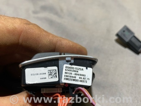 ФОТО Кнопки на руль для Audi (Ауди) A3 8V1, 8VA, 8V7, 8VS (03.2012-...) Киев