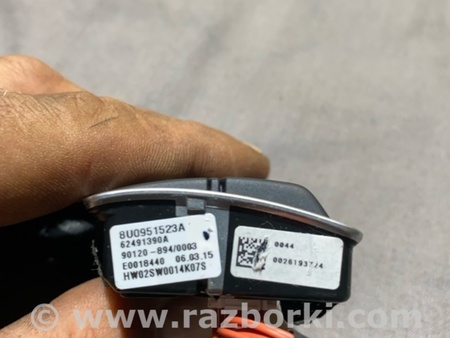 ФОТО Кнопки на руль для Audi (Ауди) A3 8V1, 8VA, 8V7, 8VS (03.2012-...) Киев
