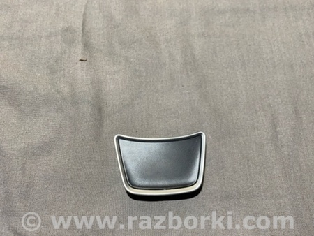 ФОТО Накладка на руль для Audi (Ауди) A3 8V1, 8VA, 8V7, 8VS (03.2012-...) Киев
