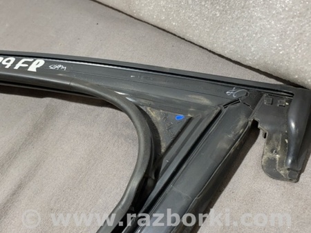 ФОТО Уплотнитель стекла двери для Audi (Ауди) A4 B8 - 8K2, 8K5 (08.2007-11.2015) Киев
