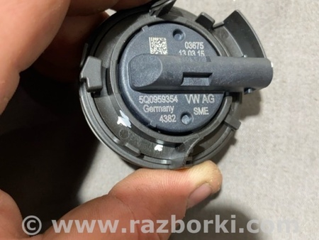 ФОТО Датчик открытия двери для Audi (Ауди) A3 8V1, 8VA, 8V7, 8VS (03.2012-...) Киев