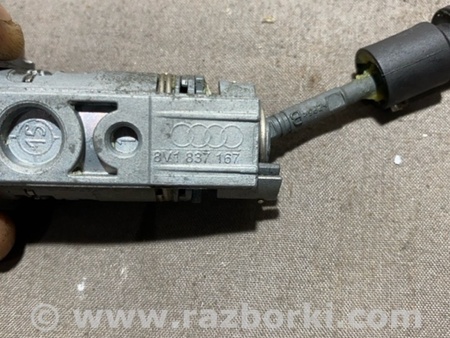 ФОТО Замок боковой двери для Audi (Ауди) A3 8V1, 8VA, 8V7, 8VS (03.2012-...) Киев