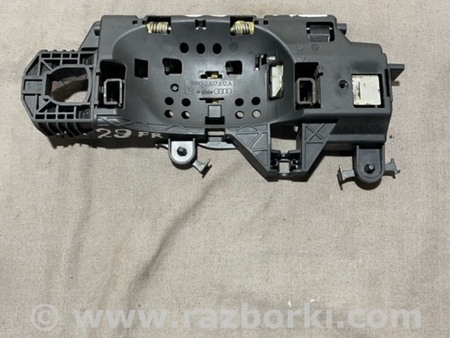 ФОТО Кронштейн ручки двери для Audi (Ауди) A4 B8 - 8K2, 8K5 (08.2007-11.2015) Киев
