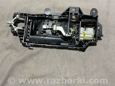 ФОТО Кронштейн ручки двери для Audi (Ауди) A4 B8 - 8K2, 8K5 (08.2007-11.2015) Киев