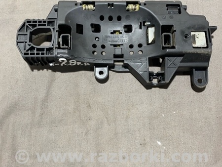 ФОТО Кронштейн ручки двери для Audi (Ауди) A4 B8 - 8K2, 8K5 (08.2007-11.2015) Киев