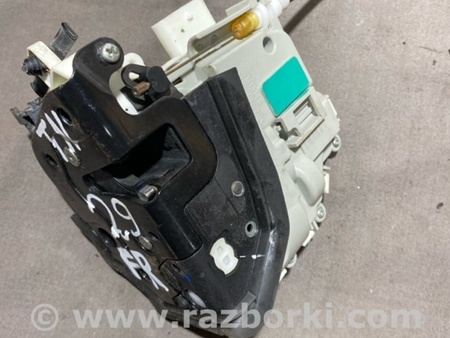 ФОТО Замок боковой двери для Audi (Ауди) A4 B8 - 8K2, 8K5 (08.2007-11.2015) Киев