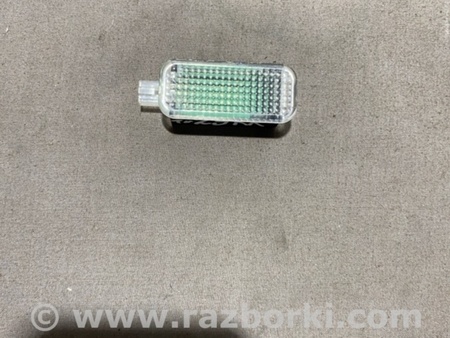 ФОТО Плафон подсветки салона для Audi (Ауди) A4 B8 - 8K2, 8K5 (08.2007-11.2015) Киев