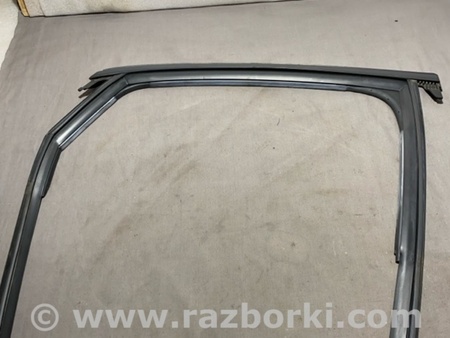 ФОТО Молдинг стекла для Audi (Ауди) A3 8V1, 8VA, 8V7, 8VS (03.2012-...) Киев
