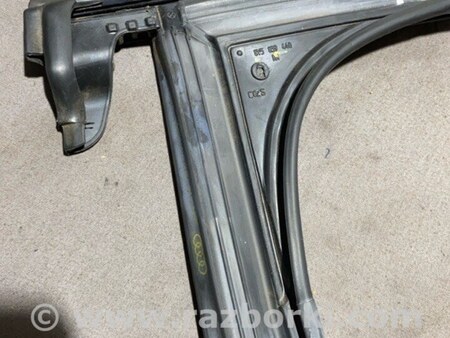 ФОТО Молдинг стекла для Audi (Ауди) A3 8V1, 8VA, 8V7, 8VS (03.2012-...) Киев
