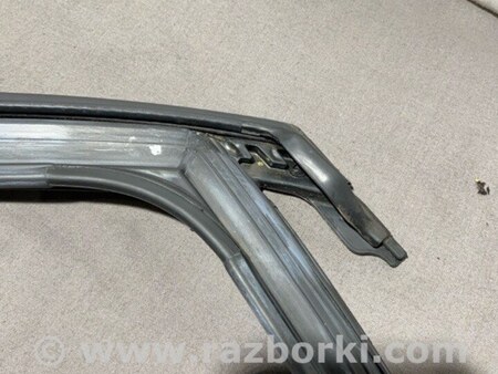 ФОТО Молдинг стекла для Audi (Ауди) A3 8V1, 8VA, 8V7, 8VS (03.2012-...) Киев