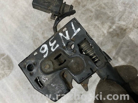 ФОТО Замок капота для Audi (Ауди) A3 8V1, 8VA, 8V7, 8VS (03.2012-...) Киев