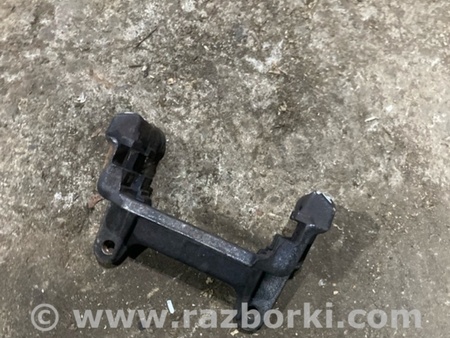 ФОТО Скоба суппорта для Audi (Ауди) A4 B8 - 8K2, 8K5 (08.2007-11.2015) Киев