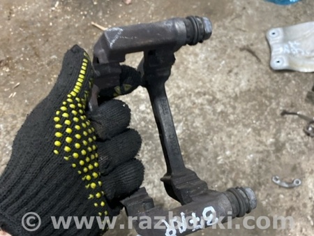 ФОТО Скоба суппорта для Audi (Ауди) A4 B8 - 8K2, 8K5 (08.2007-11.2015) Киев