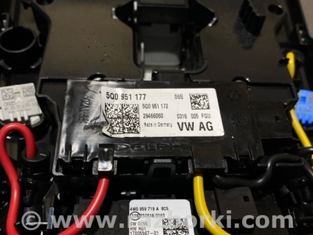 ФОТО Плафон подсветки салона для Audi (Ауди) A4 B8 - 8K2, 8K5 (08.2007-11.2015) Киев