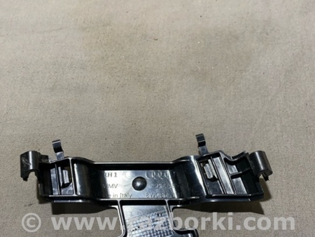 ФОТО Кронштейн для Audi (Ауди) A4 B8 - 8K2, 8K5 (08.2007-11.2015) Киев