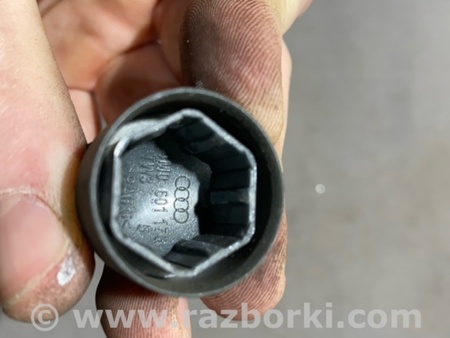ФОТО Заглушка колесного диска для Audi (Ауди) A4 B8 - 8K2, 8K5 (08.2007-11.2015) Киев