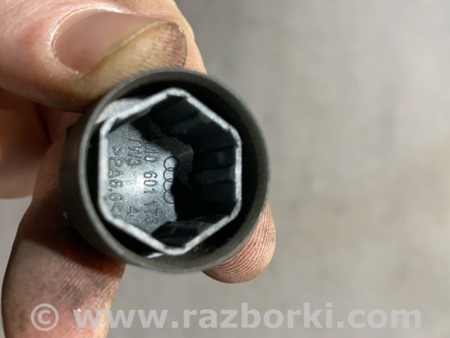 ФОТО Заглушка колесного диска для Audi (Ауди) A4 B8 - 8K2, 8K5 (08.2007-11.2015) Киев