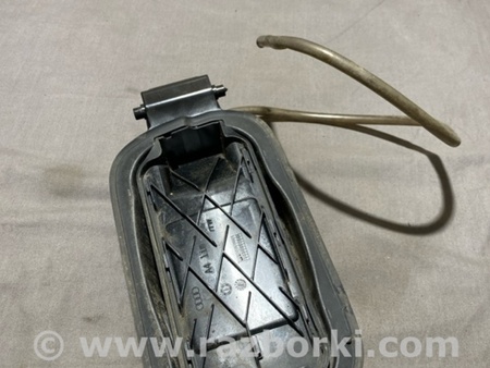 ФОТО Лючок топливного бака для Audi (Ауди) A4 B8 - 8K2, 8K5 (08.2007-11.2015) Киев