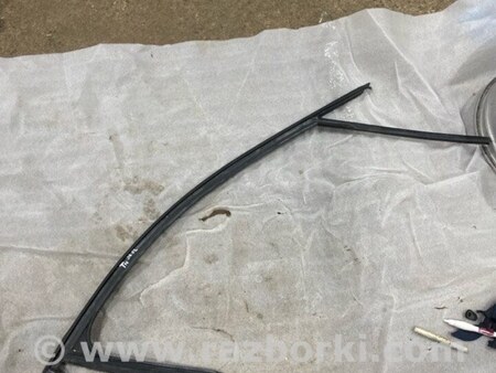ФОТО Уплотнитель стекла двери для Audi (Ауди) A3 8V1, 8VA, 8V7, 8VS (03.2012-...) Киев