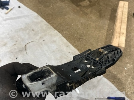ФОТО Кронштейн ручки двери для Audi (Ауди) A3 8V1, 8VA, 8V7, 8VS (03.2012-...) Киев