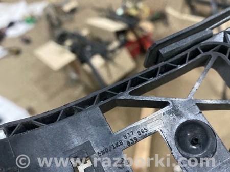 ФОТО Кронштейн ручки двери для Audi (Ауди) A3 8V1, 8VA, 8V7, 8VS (03.2012-...) Киев