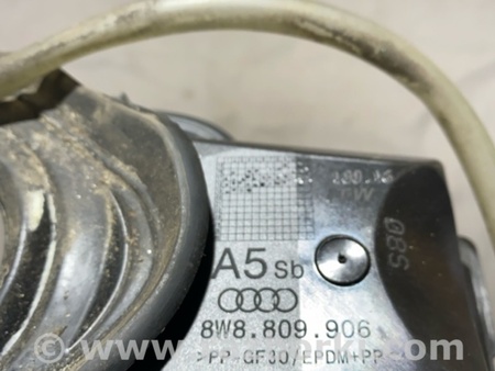 ФОТО Лючок топливного бака для Audi (Ауди) A5 8T (03.2007-11.2016) Киев