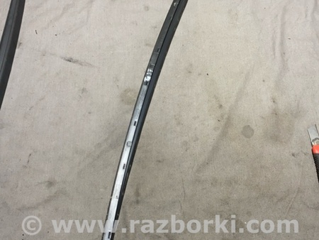 ФОТО Молдинг лобового стекла для Audi (Ауди) A4 B8 - 8K2, 8K5 (08.2007-11.2015) Киев