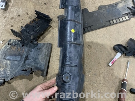 ФОТО Пластик для Audi (Ауди) A3 8V1, 8VA, 8V7, 8VS (03.2012-...) Киев