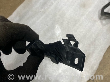 ФОТО Кронштейн для Audi (Ауди) A5 8T (03.2007-11.2016) Киев