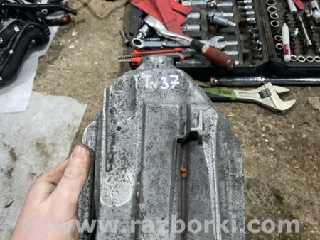 ФОТО Кронштейн для Audi (Ауди) A4 B8 - 8K2, 8K5 (08.2007-11.2015) Киев