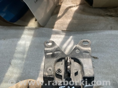 ФОТО Замок капота для Audi (Ауди) A8 D4 (11.2009-01.2018) Киев