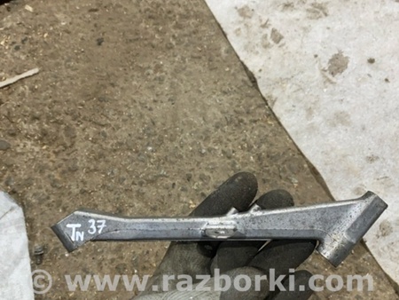 ФОТО Кронштейн для Audi (Ауди) A4 B8 - 8K2, 8K5 (08.2007-11.2015) Киев