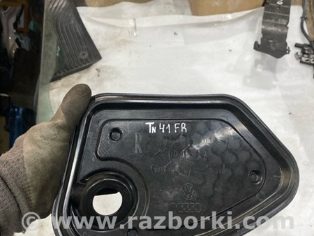 ФОТО Пластик для Audi (Ауди) A3 8V1, 8VA, 8V7, 8VS (03.2012-...) Киев