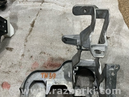 ФОТО Кронштейн для Audi (Ауди) A8 D4 (11.2009-01.2018) Киев