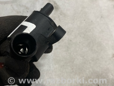 ФОТО Клапан для Audi (Ауди) A6 C7 (11.2010-10.2018) Киев