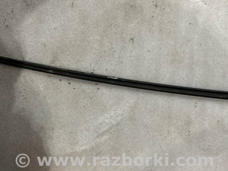ФОТО Молдинг лобового стекла для Audi (Ауди) A3 8V1, 8VA, 8V7, 8VS (03.2012-...) Киев