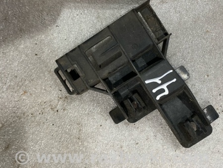 ФОТО Кронштейн для Audi (Ауди) A3 8V1, 8VA, 8V7, 8VS (03.2012-...) Киев