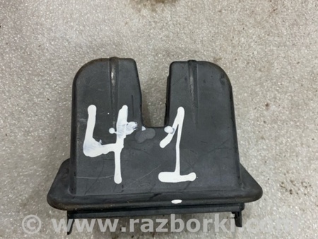 ФОТО Накладка замка багажника для Audi (Ауди) A3 8V1, 8VA, 8V7, 8VS (03.2012-...) Киев