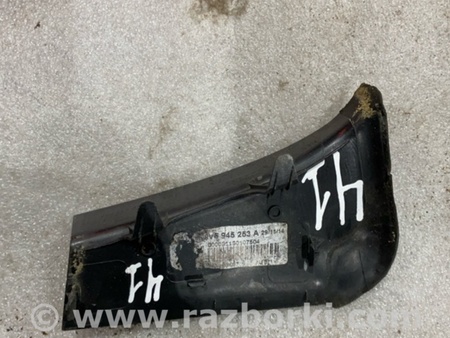 ФОТО Пыльник фары для Audi (Ауди) A3 8V1, 8VA, 8V7, 8VS (03.2012-...) Киев