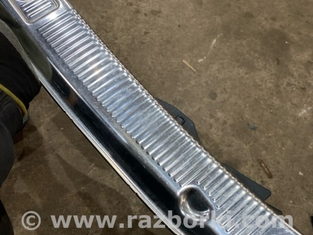 ФОТО Накладка замка багажника для Audi (Ауди) A8 D4 (11.2009-01.2018) Киев