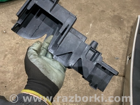 ФОТО Кронштейн для Audi (Ауди) A8 D4 (11.2009-01.2018) Киев