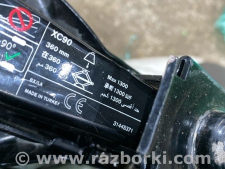 ФОТО Домкрат для Volvo XC90 Киев