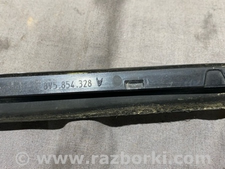 ФОТО Молдинг лобового стекла для Audi (Ауди) A3 8V1, 8VA, 8V7, 8VS (03.2012-...) Киев