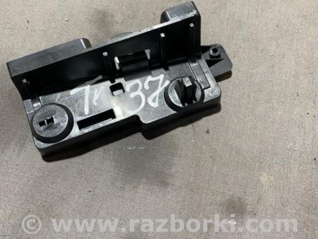 ФОТО Кронштейн для Audi (Ауди) A4 B8 - 8K2, 8K5 (08.2007-11.2015) Киев