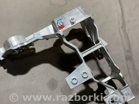 ФОТО Кронштейн для Audi (Ауди) A4 B8 - 8K2, 8K5 (08.2007-11.2015) Киев
