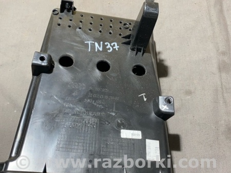 ФОТО Кронштейн для Audi (Ауди) A4 B8 - 8K2, 8K5 (08.2007-11.2015) Киев