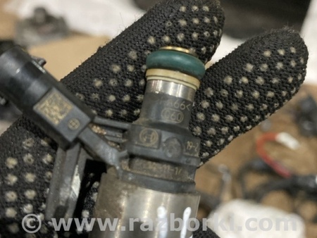 ФОТО Форсунка топливная для Audi (Ауди) A3 8V1, 8VA, 8V7, 8VS (03.2012-...) Киев