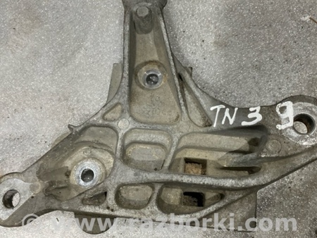 ФОТО Кронштейн для Audi (Ауди) A8 D4 (11.2009-01.2018) Киев
