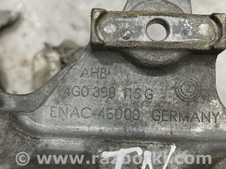 ФОТО Кронштейн для Audi (Ауди) A8 D4 (11.2009-01.2018) Киев