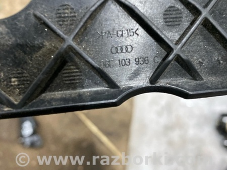 ФОТО Кронштейн для Audi (Ауди) A8 D4 (11.2009-01.2018) Киев